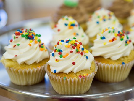 Vanilla Cup Cakes